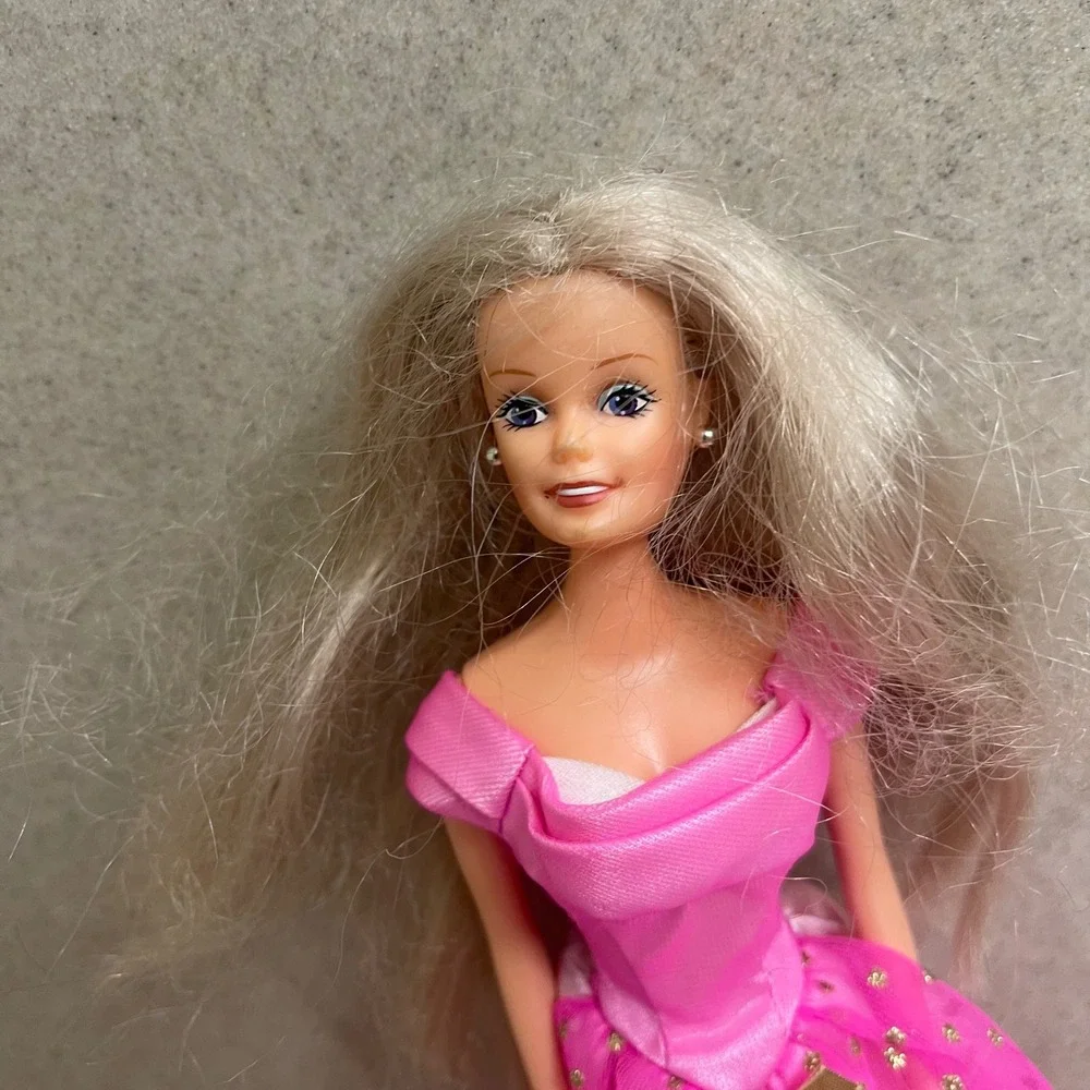 Simba 2009 Doll Pink Gown Gold Glitter China  girls toy girls